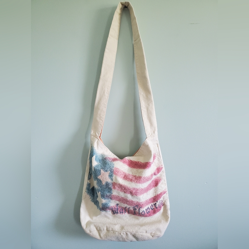Wallflower Cream and Multicolor Shoulder Bag